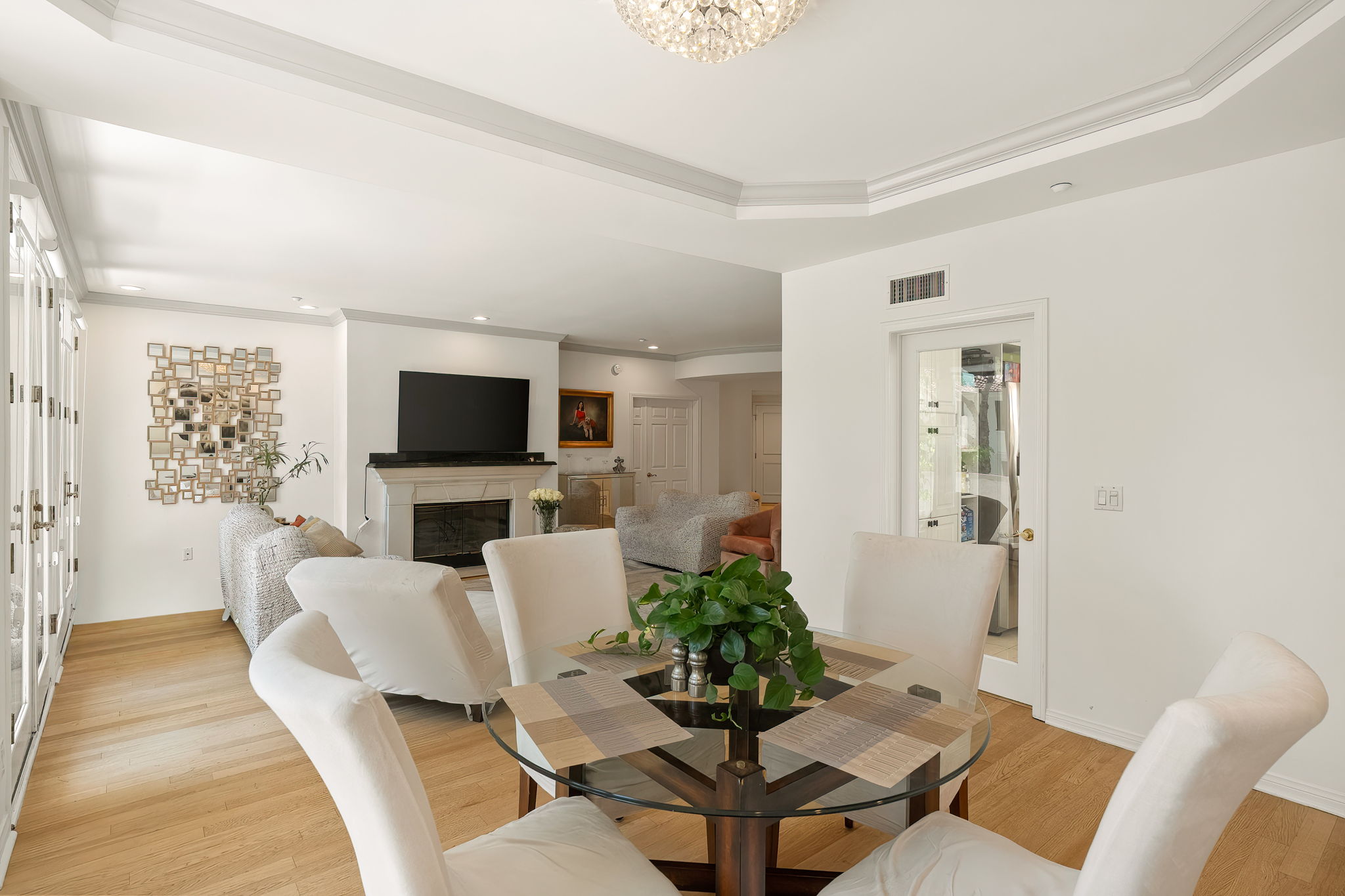 121 N Almont Drive 201-19