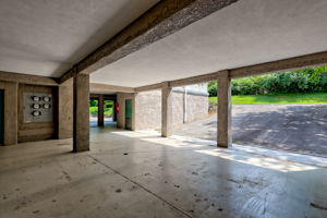  Photo 44
