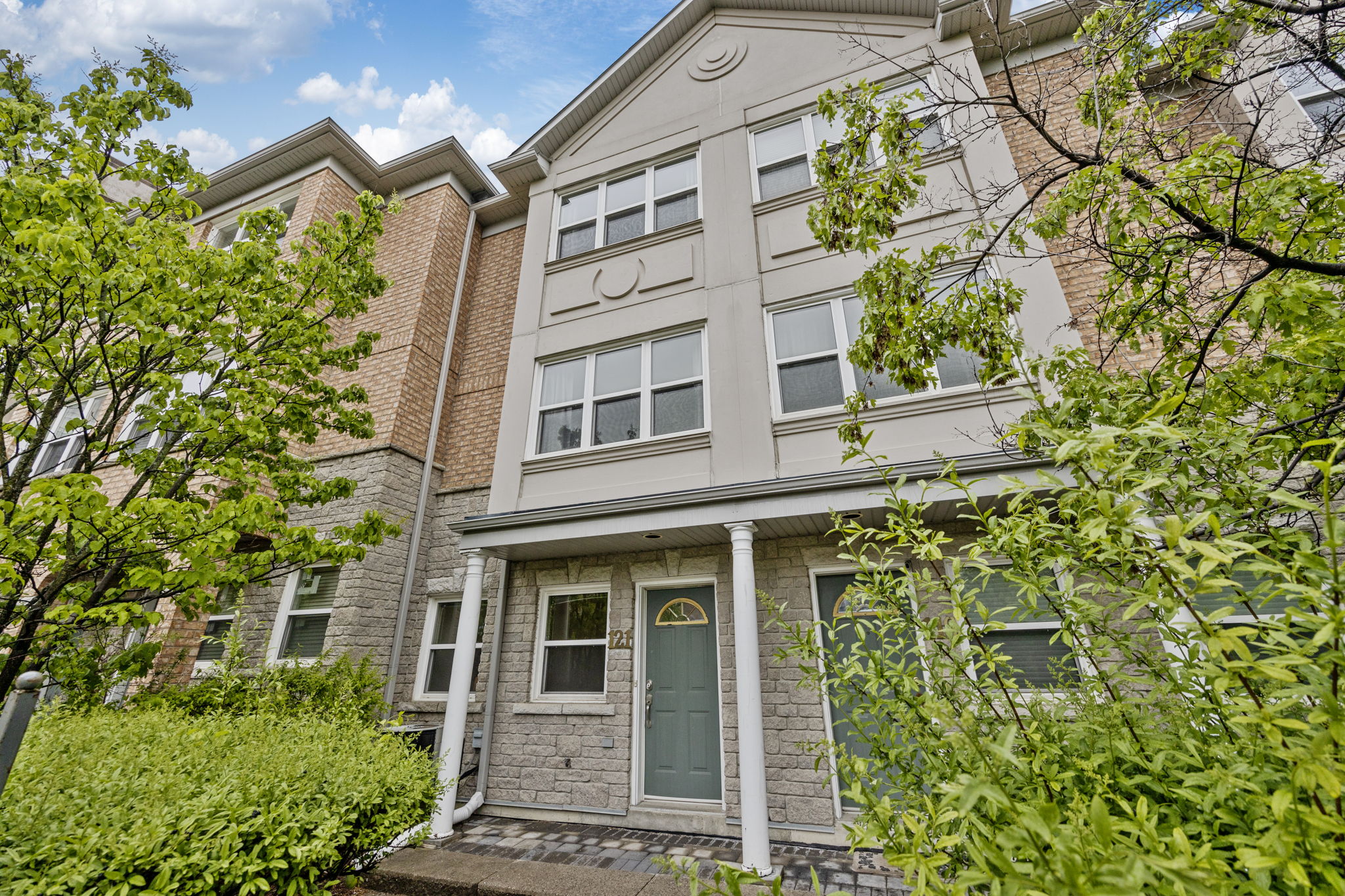Markham property showcase — delivered property photograph 3