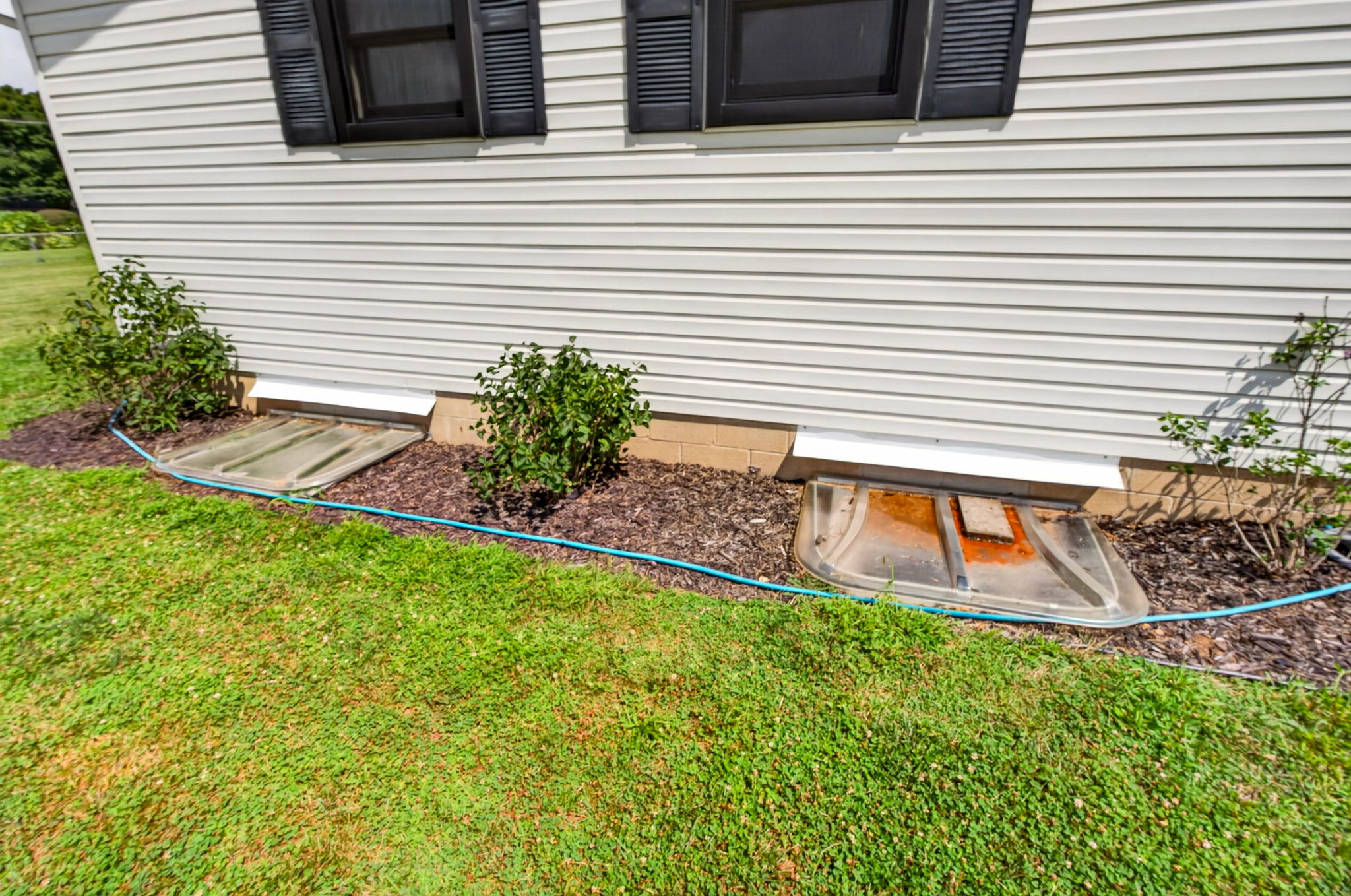 121 Queen Dr 54