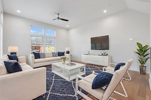 DSC02042 virtually staged.jpeg