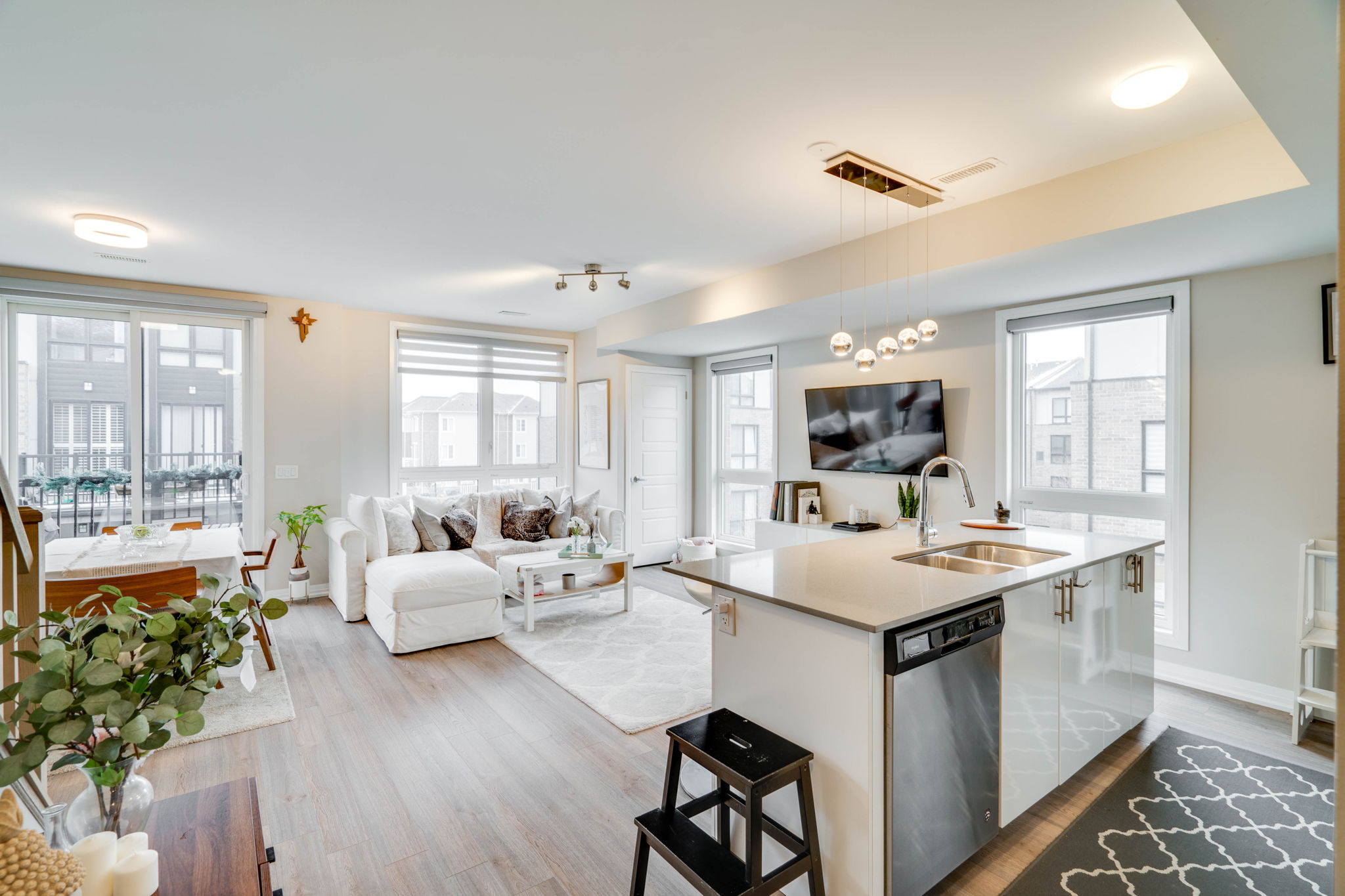 1210 Main St E Unit 208 Milton, ON L9T9k8