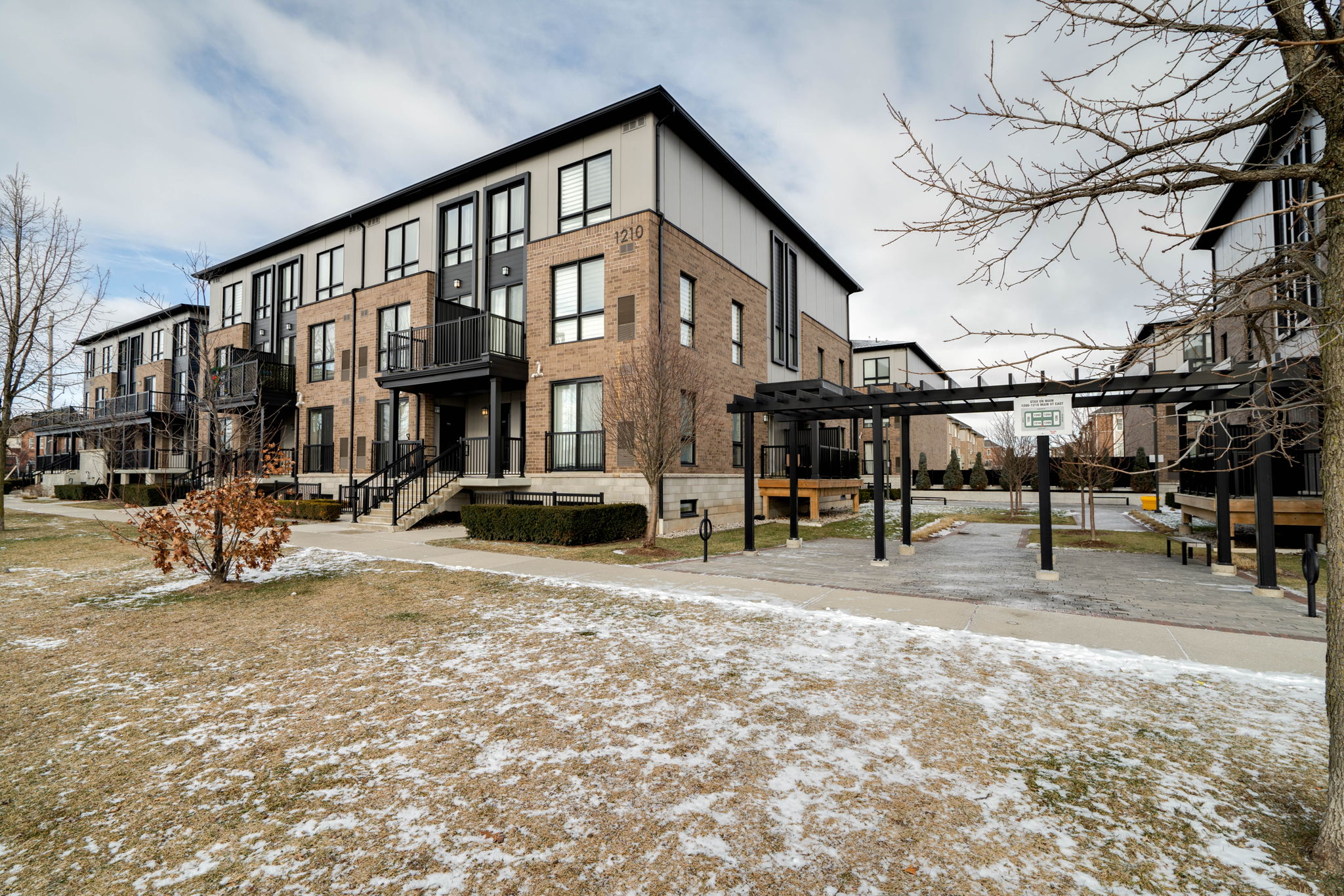 1210 Main St E Unit 208 Milton, ON L9T9k8