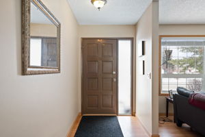 1210 Murdoch St, Crossfield, AB T0M 0S0, Canada Photo 4