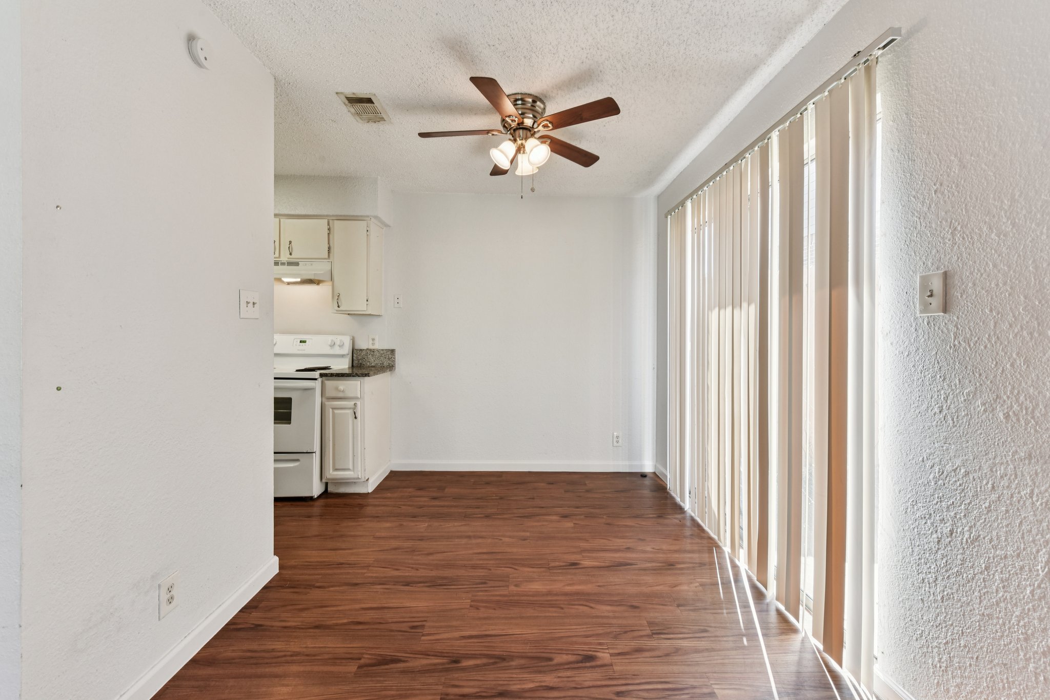 1210 Southport Dr Unit B Austin-S2502-008.jpg