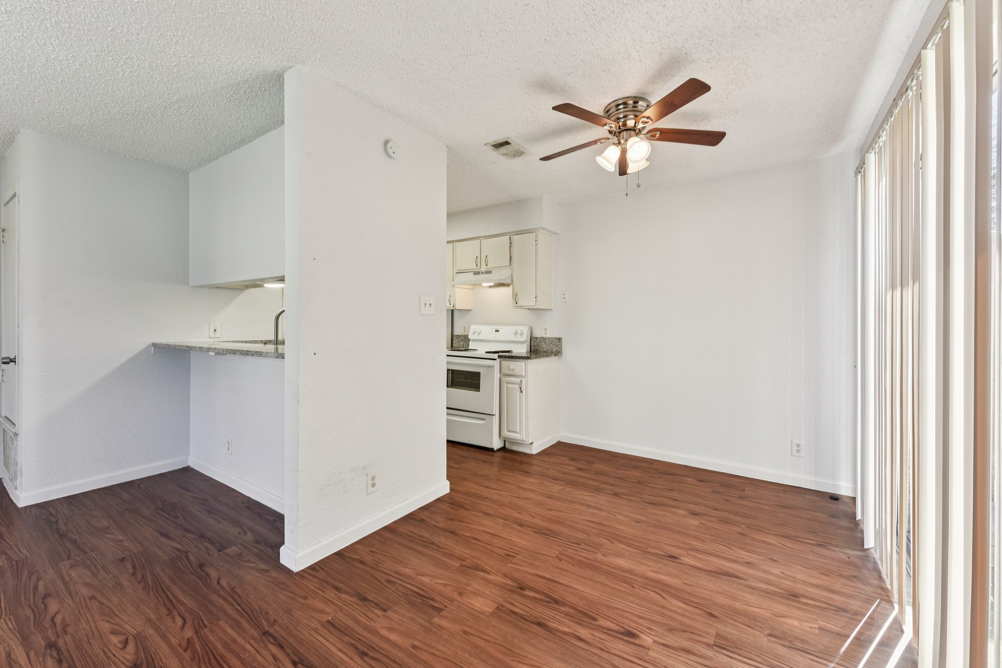 1210 Southport Dr Unit B Austin-S2502-009.jpg