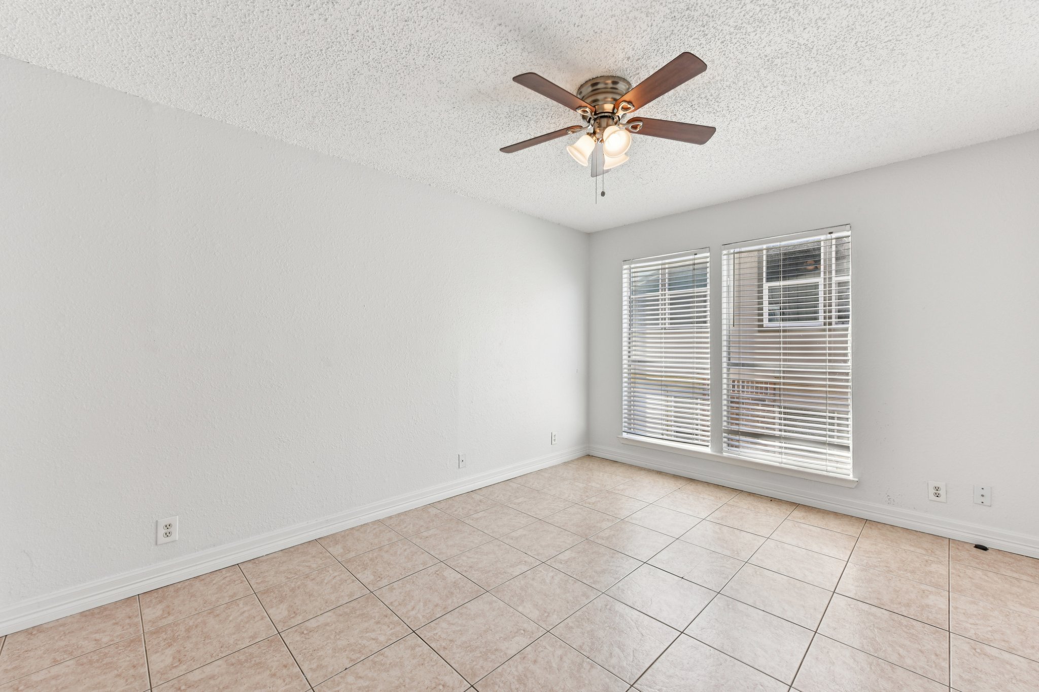 1210 Southport Dr Unit B Austin-S2502-014.jpg