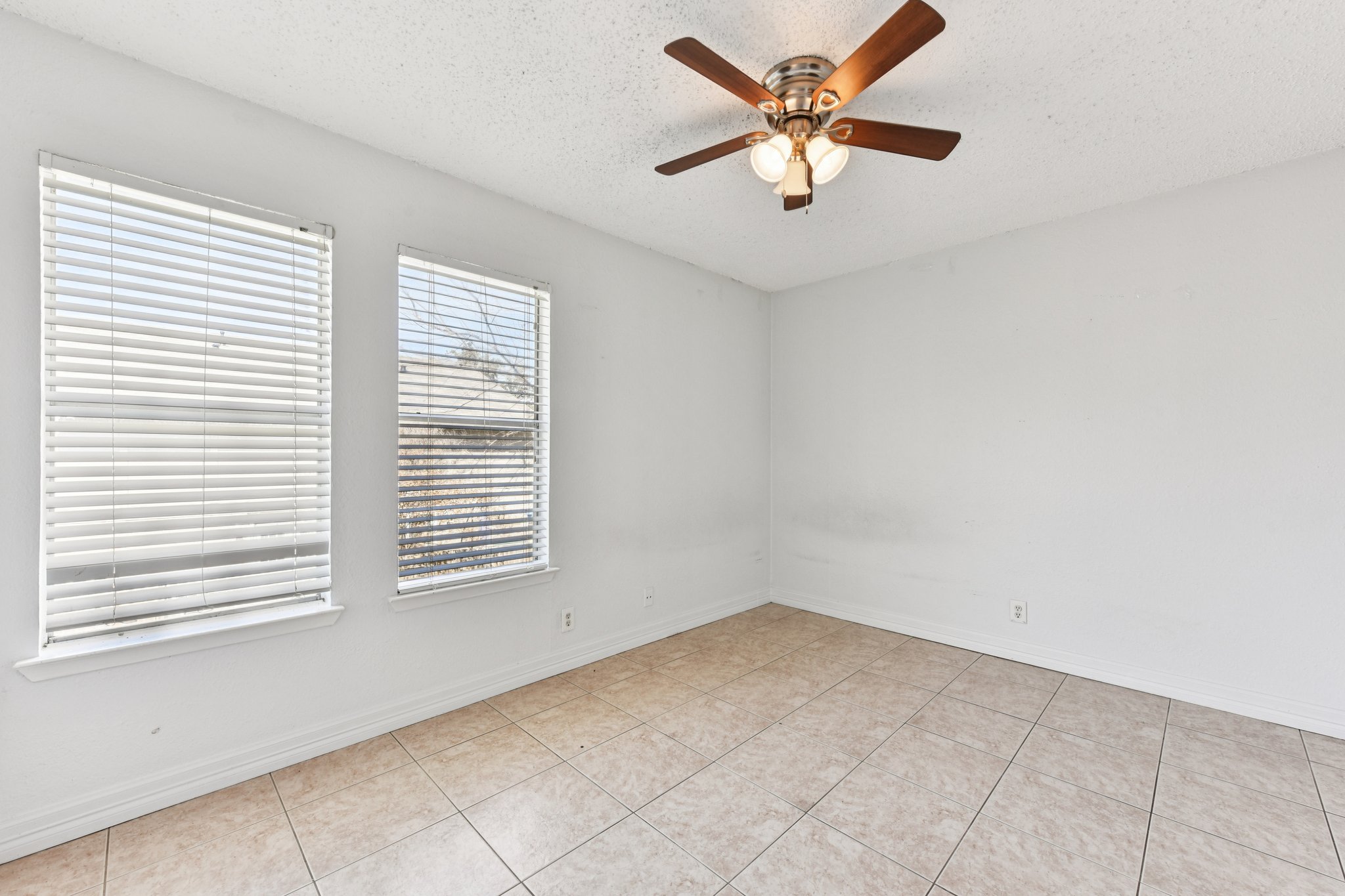 1210 Southport Dr Unit B Austin-S2502-020.jpg