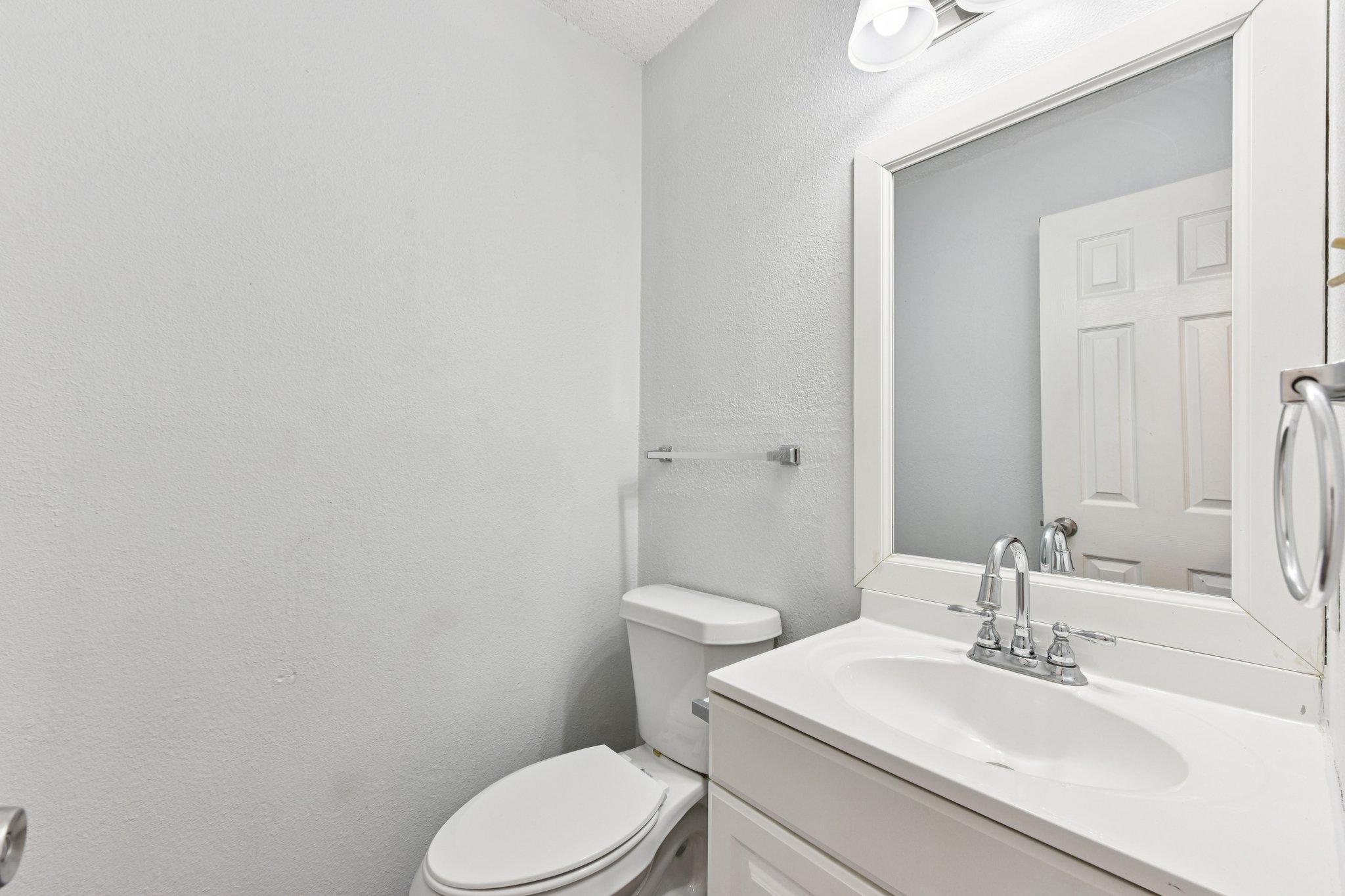 1210 Southport Dr Unit B Austin-S2502-022.jpg