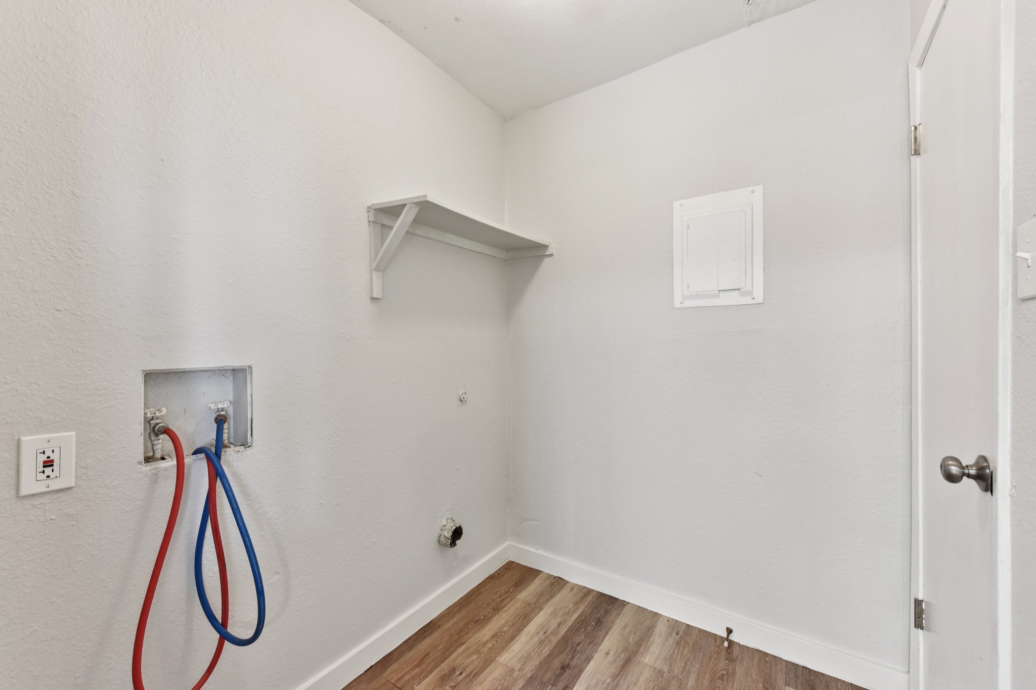 1210 Southport Dr Unit A Austin-S2502-014.jpg