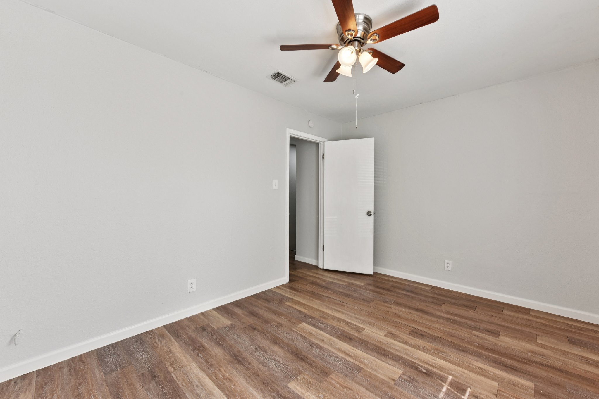 1210 Southport Dr Unit A Austin-S2502-023.jpg