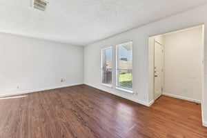 1210 Southport Dr Unit B Austin-S2502-005.jpg
