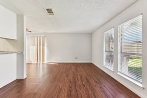 1210 Southport Dr Unit B Austin-S2502-006.jpg