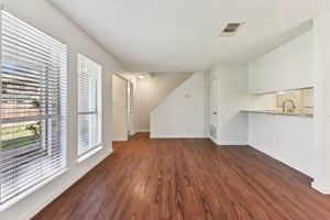 1210 Southport Dr Unit B Austin-S2502-007.jpg