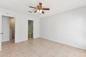 1210 Southport Dr Unit B Austin-S2502-017.jpg