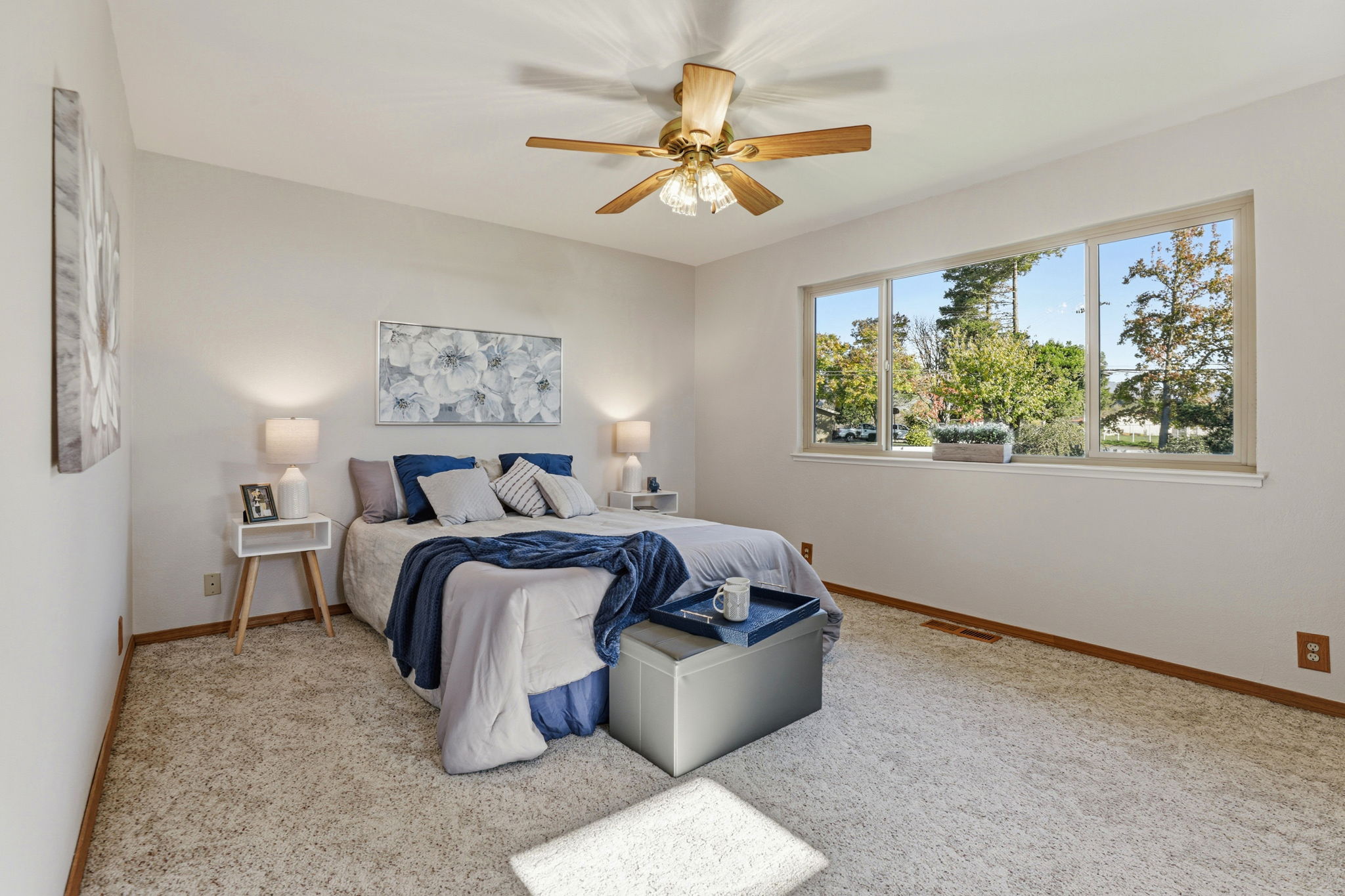 027_F8_12101 Columbet Ave