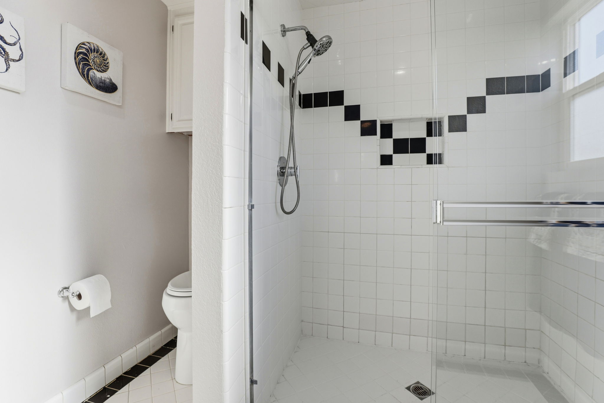 037_F8_12101 Columbet Ave