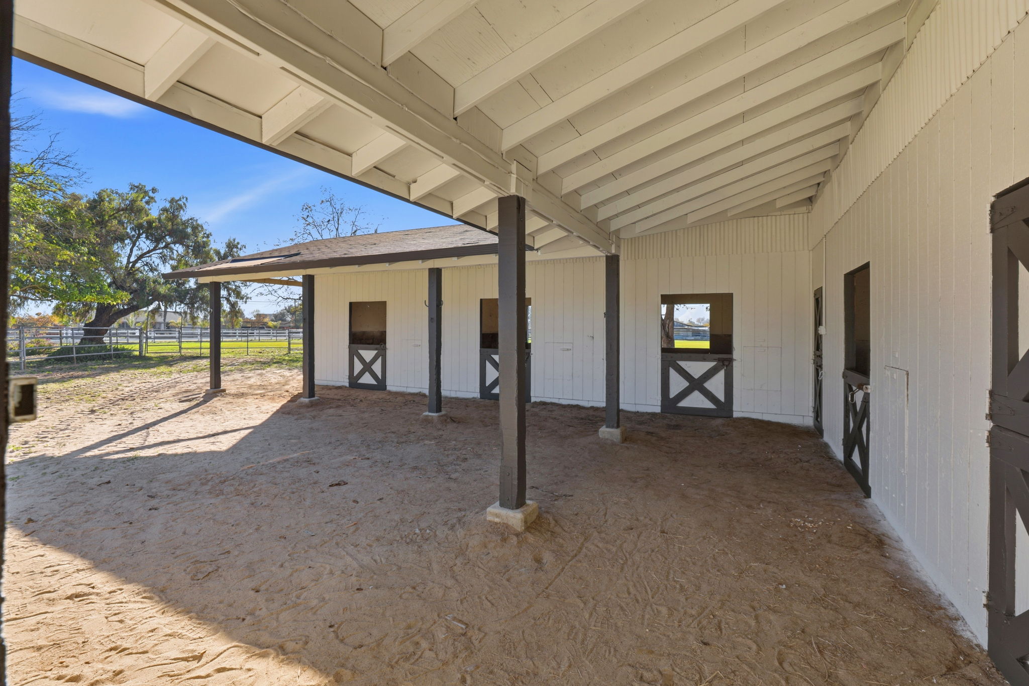 042_F8_12101 Columbet Ave