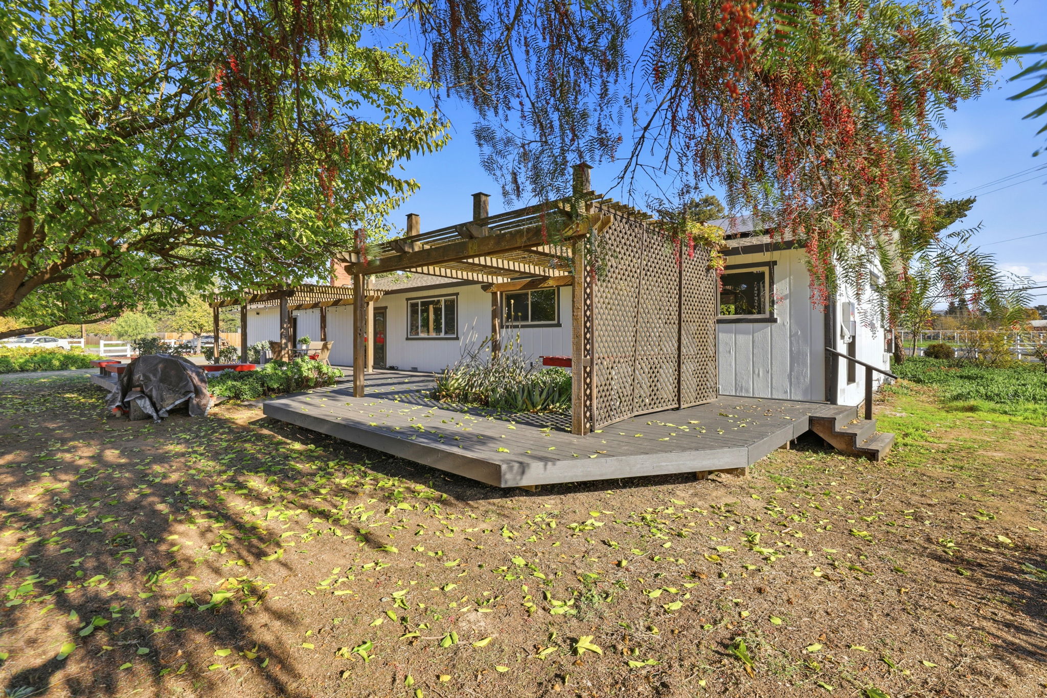 043_F8_12101 Columbet Ave