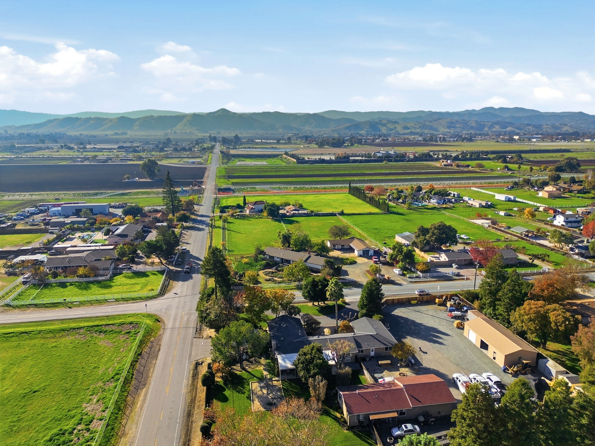 004_F8_AERIAL_12101 Columbet Ave