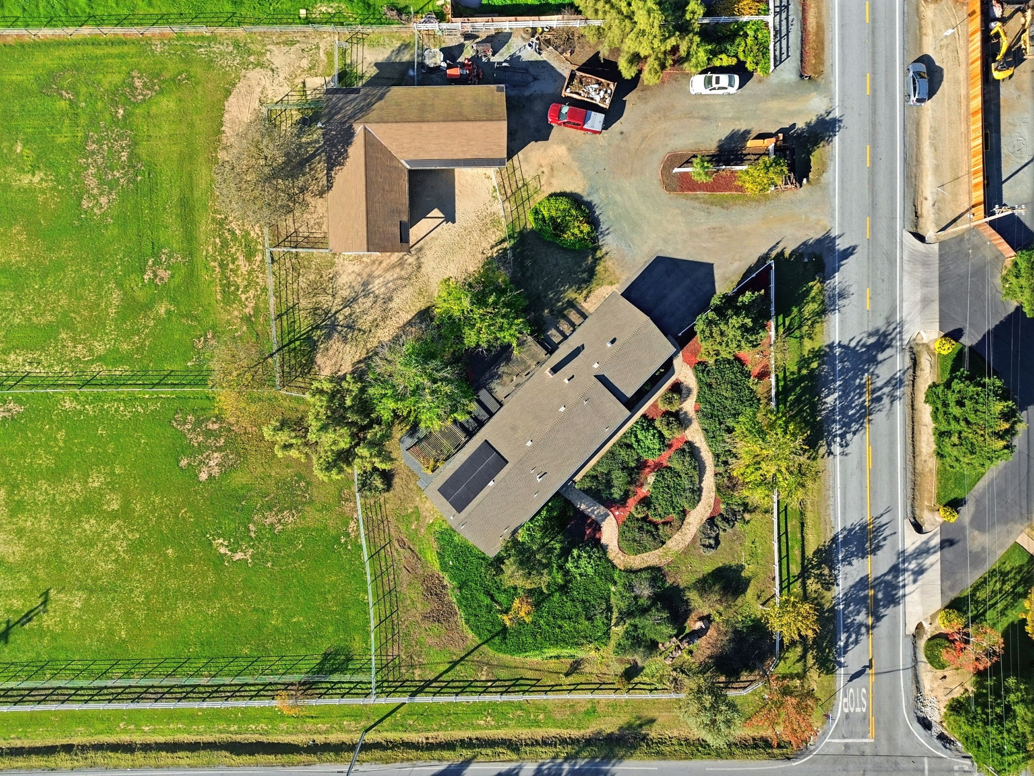 008_F8_AERIAL_12101 Columbet Ave