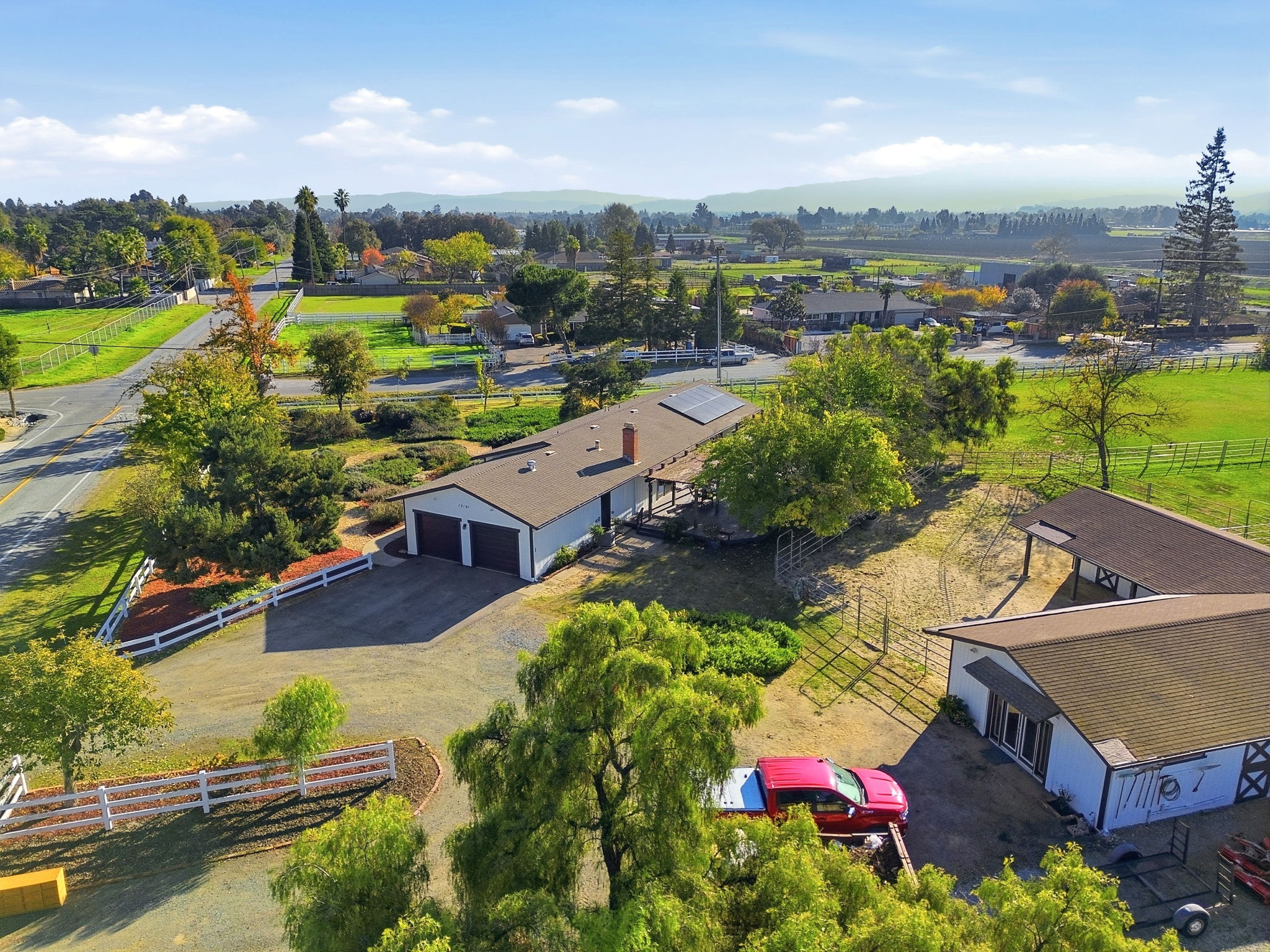 016_F8_AERIAL_12101 Columbet Ave