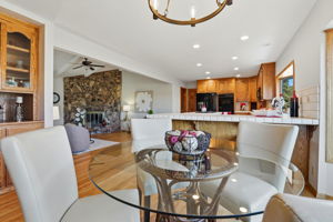 016_F8_12101 Columbet Ave