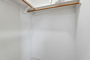 031_F8_12101 Columbet Ave