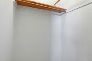 032_F8_12101 Columbet Ave