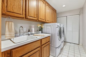 038_F8_12101 Columbet Ave