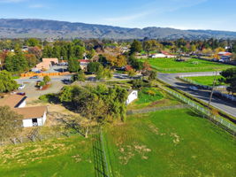 014_F8_AERIAL_12101 Columbet Ave