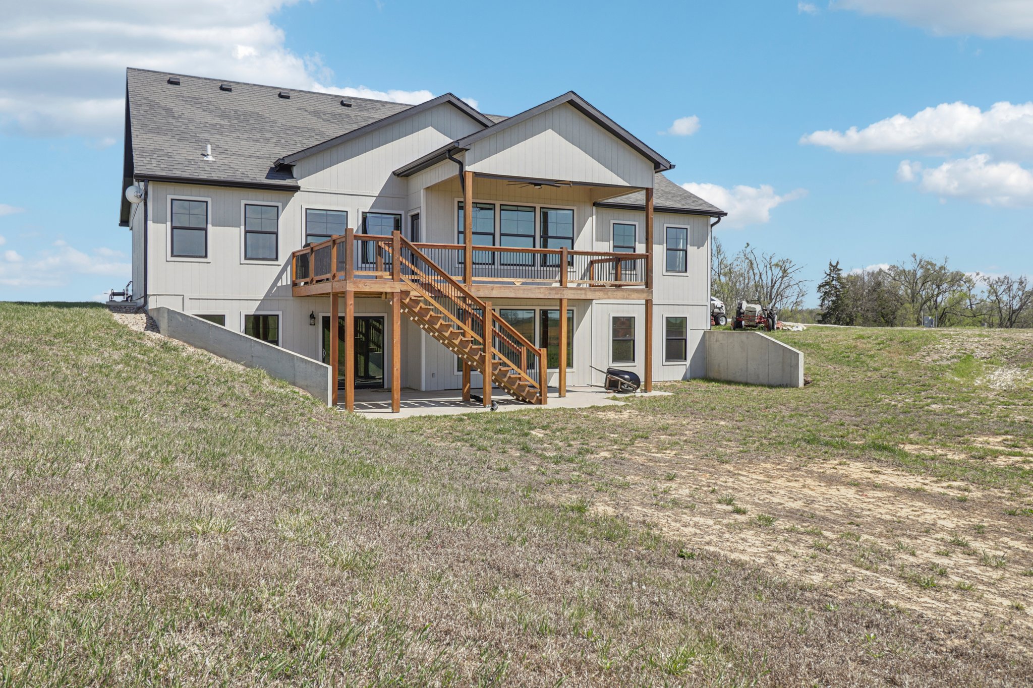 230th St-S0804-034.jpg