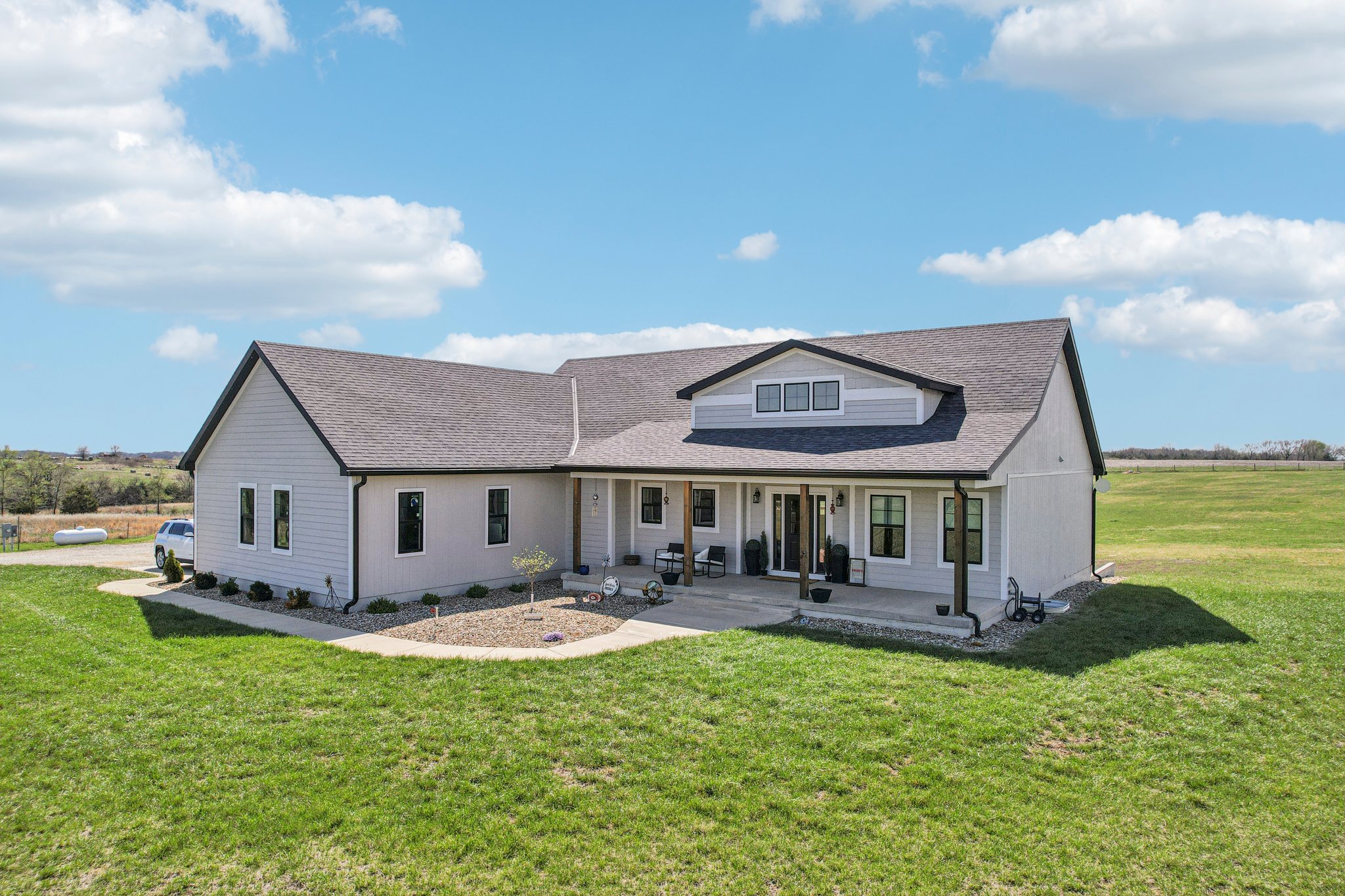 230th St-S0804-036.jpg