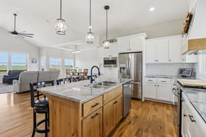 230th St-S0804-016.jpg