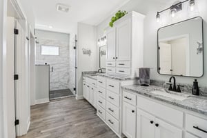 230th St-S0804-026.jpg