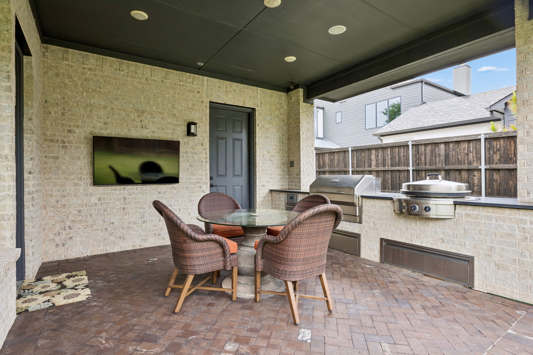 12108Fieldwood_041