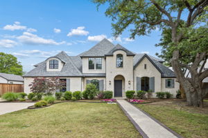 12108Fieldwood_001