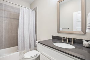 12108Fieldwood_035