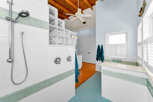  Photo 49