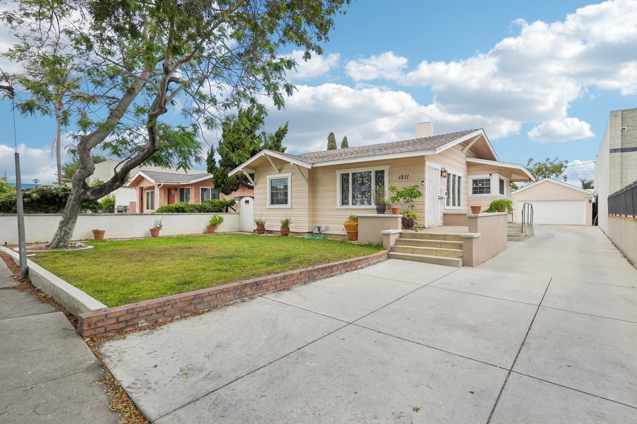 252nd St-S2307-001.jpg