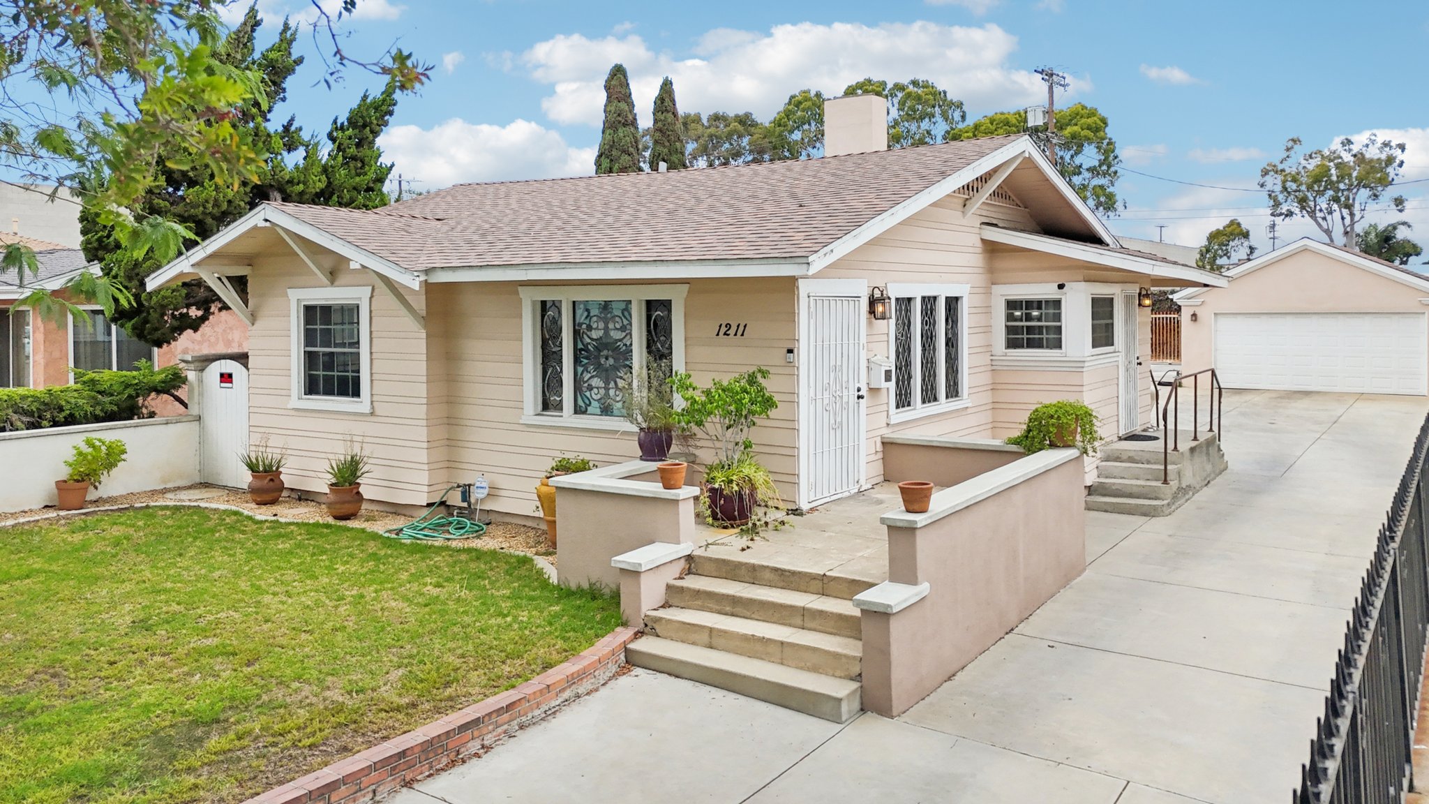 252nd St-S2307-002.jpg