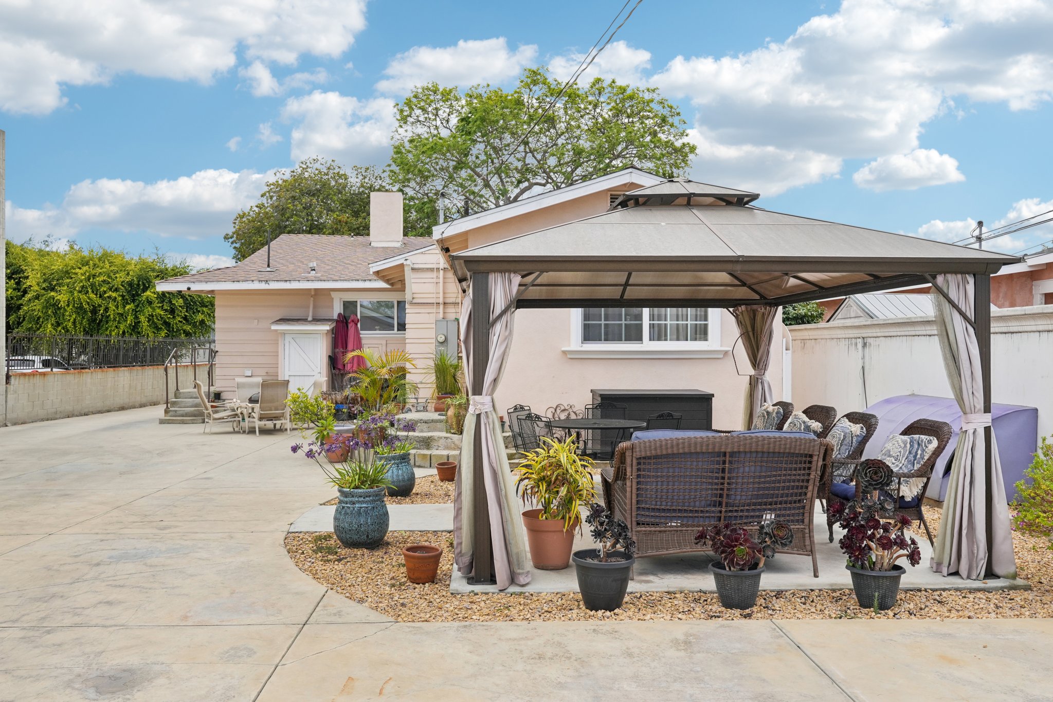 252nd St-S2307-032.jpg