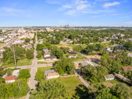  Photo 0