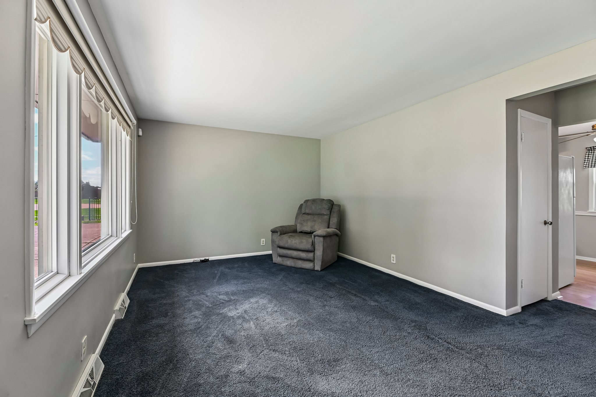 Benskin Ave SW-S2508-011.jpg