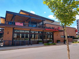 One Loudoun dining, shopping, and movies