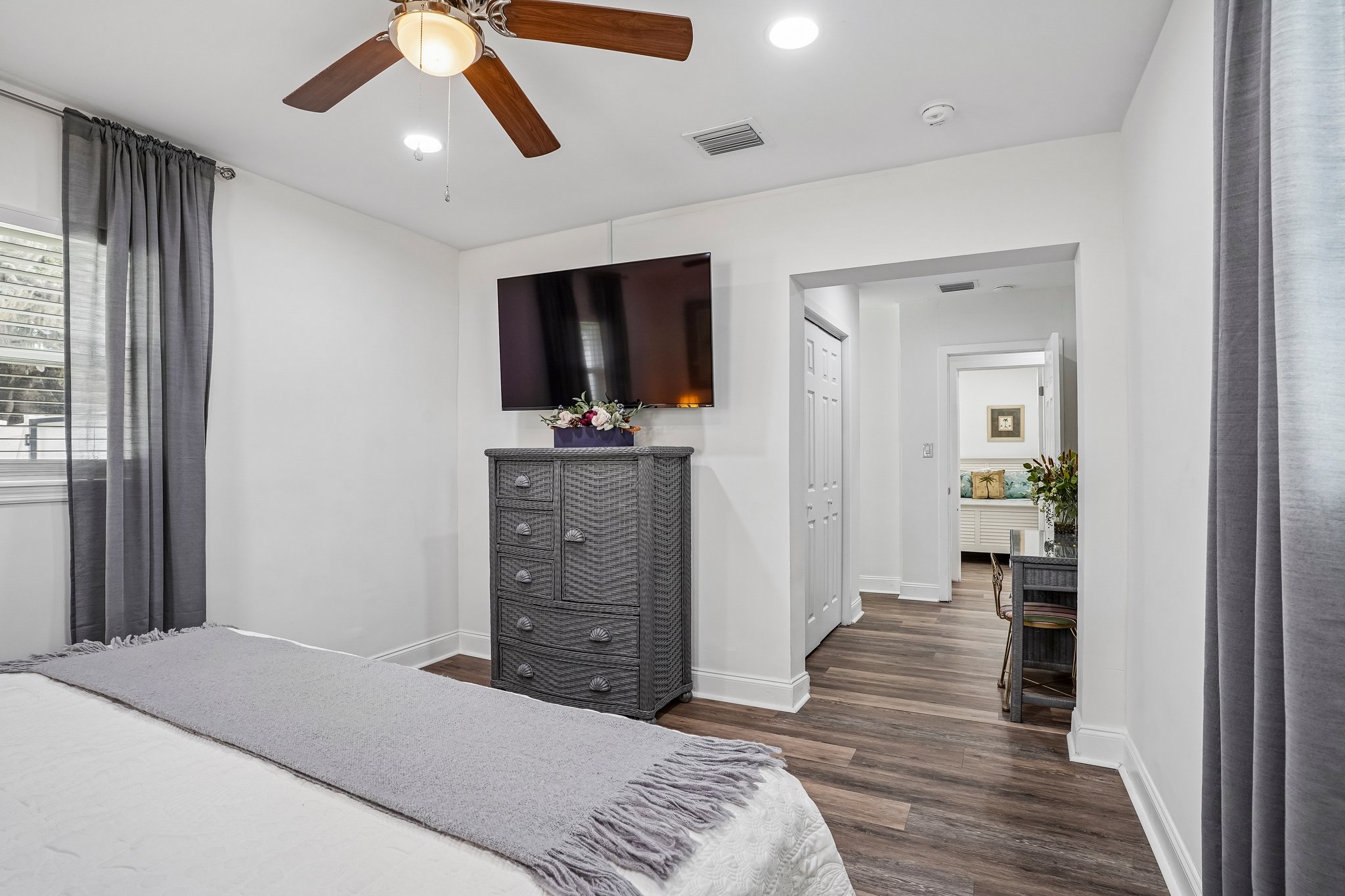 Morningside Dr-S0406-029.jpg
