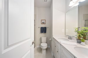  Photo 37