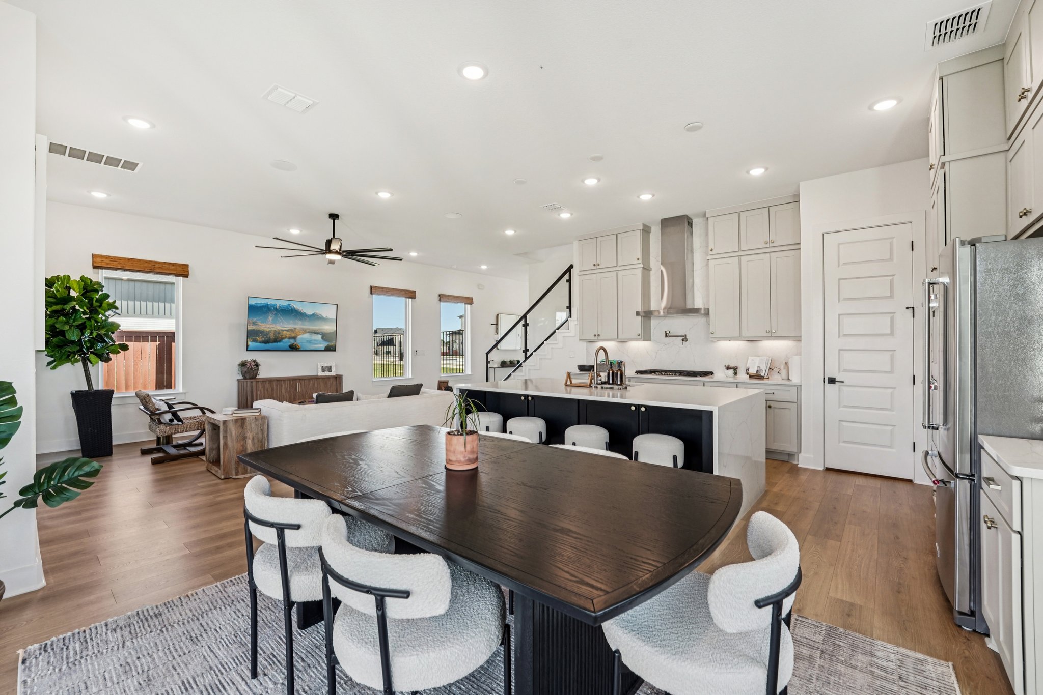 171802 - 12110 Cearley Dr, Austin, TX 78758-S0811-010.jpg