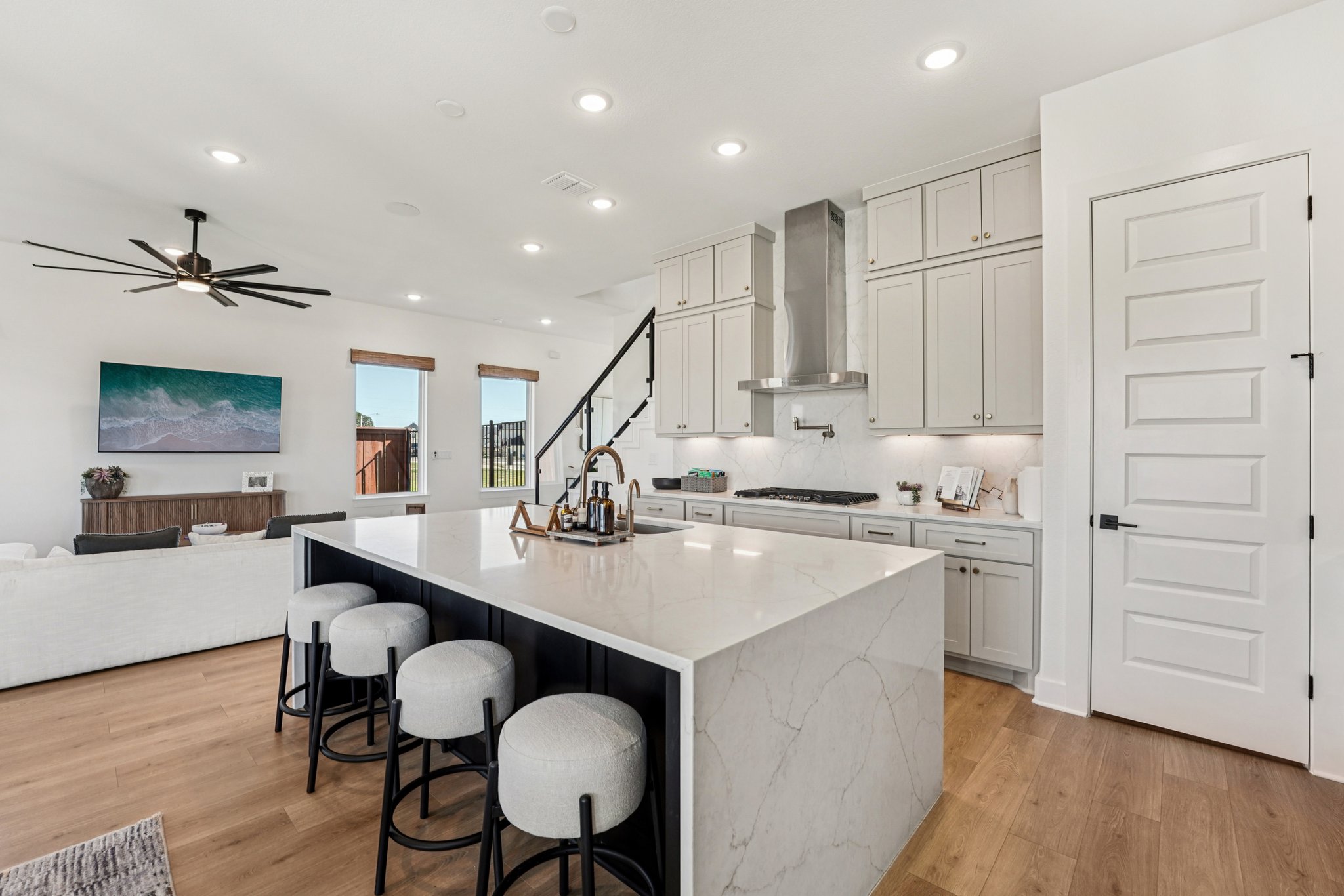 171802 - 12110 Cearley Dr, Austin, TX 78758-S0811-013.jpg