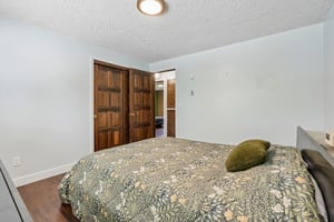 SE McGillivray Blvd-S0805-033.jpg